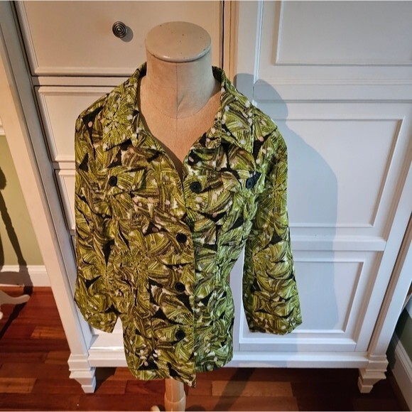 Christopher & Banks Green & Black Top, Size Small Button Up Long Sleeves - Picture 3 of 7